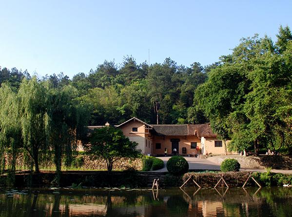 毛泽东同志故居