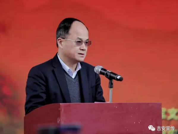 省委宣传部副部长黎隆武讲话