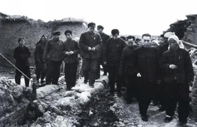周恩来全面细致地指导邢台抗震救灾