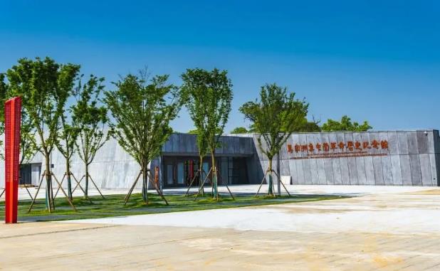 永远的丰碑（文/温珊薇）