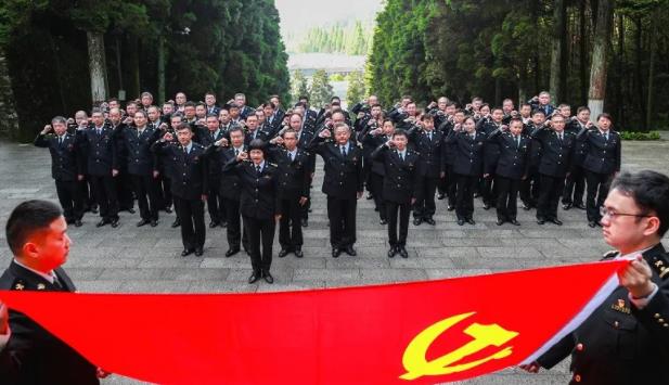 南昌海关在井冈山举办“永远跟党走”党史学习教育主题党日活动