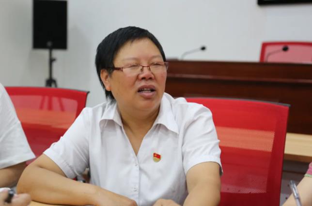 江满凤在井冈山革命博物馆内，接受“文明在这里”报道组采访