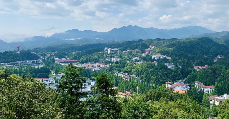 【井冈山必去景点大盘点】- 八大经典打卡地，重温革命历史，畅游生态画卷