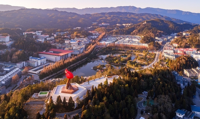 井冈山茨坪免费景点攻略：6大打卡地，红色历史与自然景观全收录