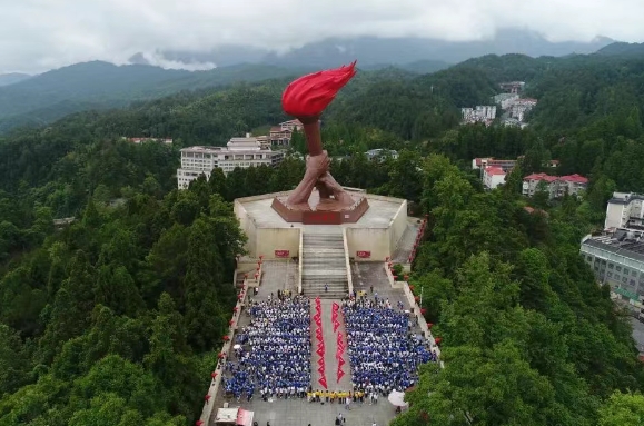 井冈山8天接待5000余名学子，沉浸式红色研学体验革命精神传承