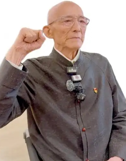 游本昌人民日报撰文：为了这一刻，我已奋斗七十余载