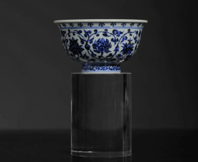 明永乐青花缠枝莲纹压手杯