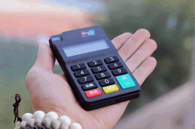 谈领导干部红色教育培训的多元教学方法